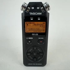 Tascam DR 05 Portable Recorder (Stereo) Audio Recorder Linear PCM w/2GB Card