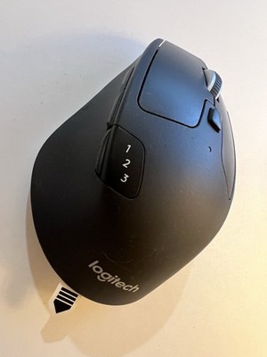 LOGITECH M720 Triathlon Wireless Optical Mouse - Wireless - Black