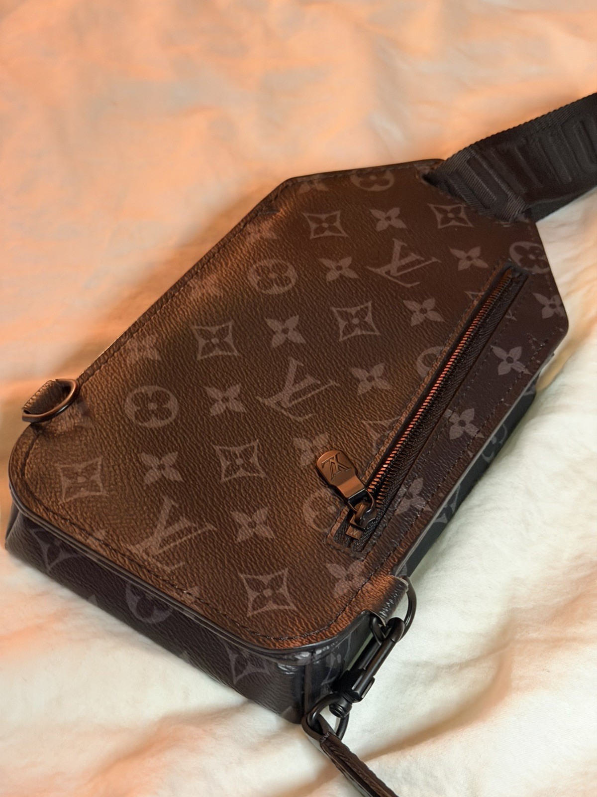 Authentic LOUIS VUITTON Monogram Eclipse Saumur S… - image 5