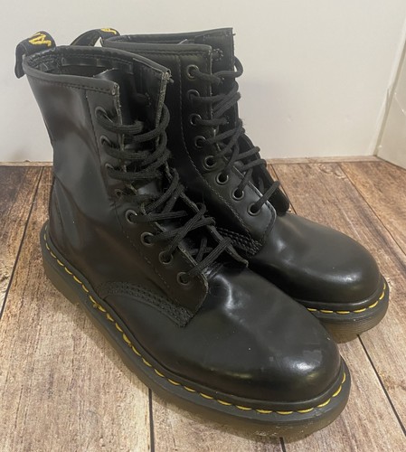 Unisex 1460 Vtg Doc Martens Boots Made In England Gloss Black UK 5/US 7 Women - Image 1