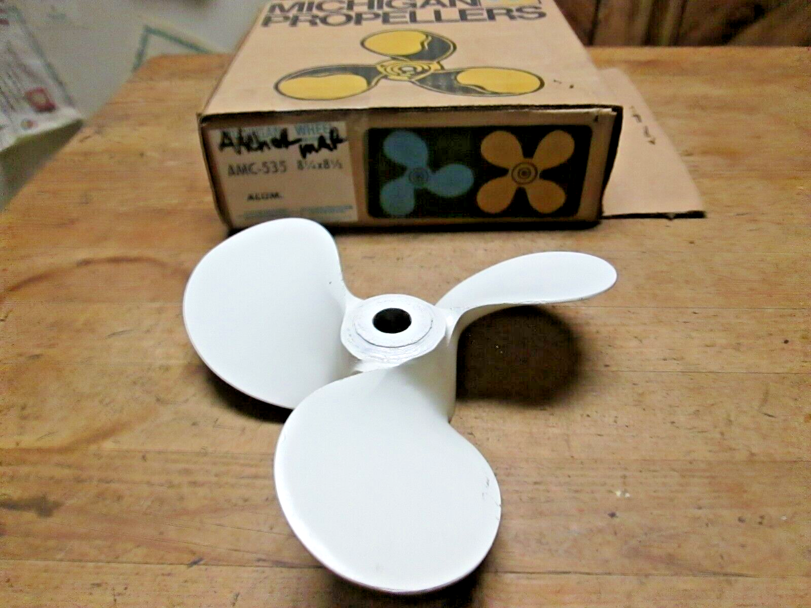 NOS Michigan propeller # Amc 535  8 1/4 x 8 1/2  Aluminum