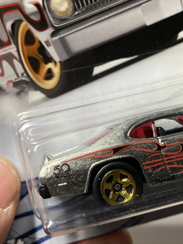 Hot Wheels 1/64 🇲🇫 Zamac Plymouth Duster , Serie 50th Anniversary #8/8 ,2018 - Photo 4/4