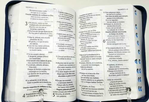 BIBLIA REINA VALERA 1960 , LETRA GRANDE con CIERRE E INDEX , PIEL AZUL / NEGRO - Imagen 3 de 6