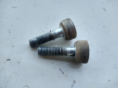 Set of 2 Transfer Case Housing Bolts Silverado Suburban Avalanche Escalade