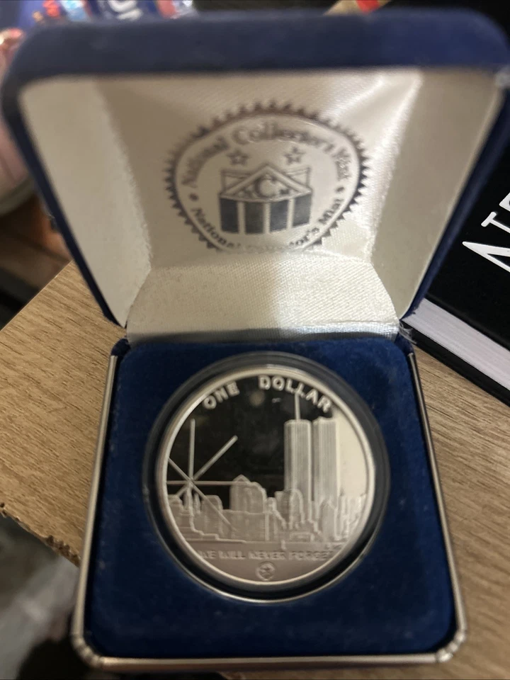 911 Commemorative Freedom Tower/World Trade Center Silver Dollar - Image 2 of 4