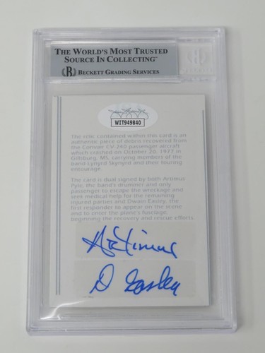Tarjeta coleccionable LYNYRD SKYNYRD autografiada auto 1977 avión accidente reliquia JSA BAS - Imagen 3 de 5
