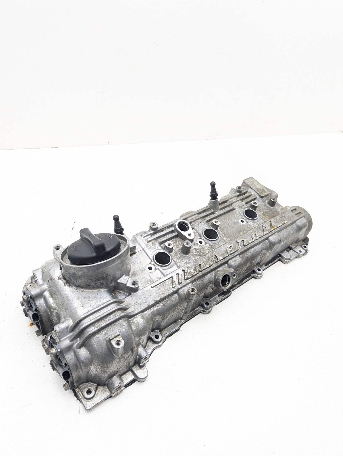 2017 Maserati Quattroporte M156 S Q4 Left Side Cylinder Head Cover