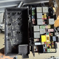 2008 08 Dodge Nitro Jeep Liberty Fuse Box Relay Block Body Power Module Bcm