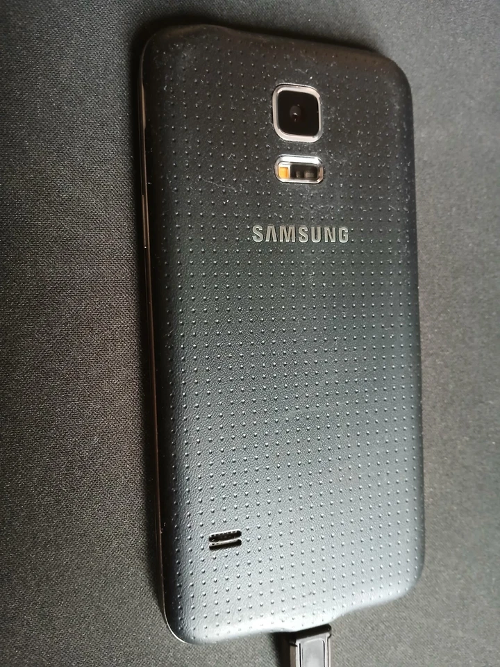 Samsung Galaxy S5 Mini - Immagine 2 di 4