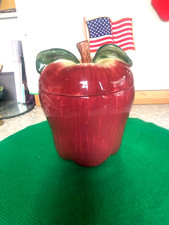 APPLE COOKIE JAR WITH LEAVE AND STEM TOP