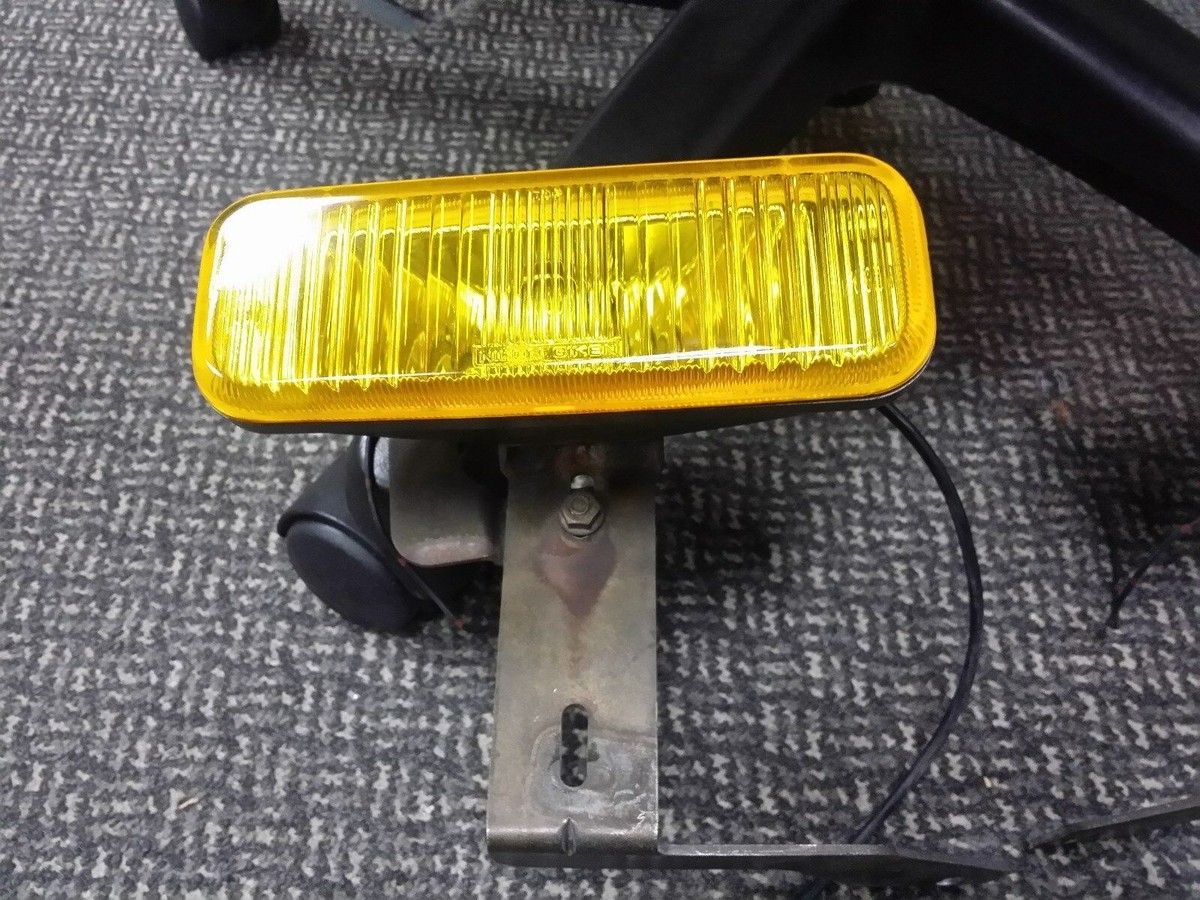 JDM NIHON GIKEN FOG LIGHTS TOYOTA COROLLA AE86 LEVIN CELICA MA61