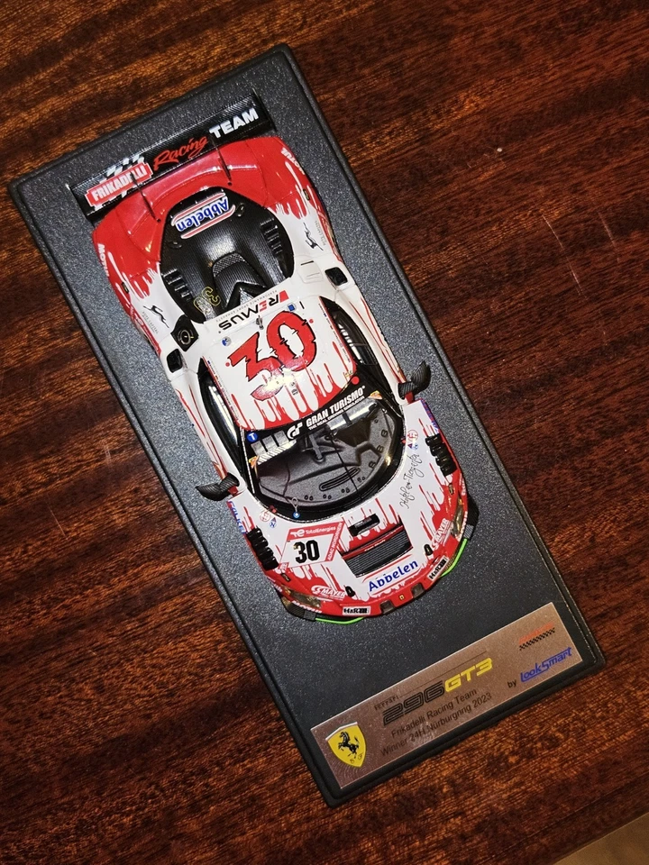Looksmart LSRC171 Ferrari 296 GT3 #30 Winner 24H Nurburgring 2023 - Escala 1/43 - Imagem 4 de 4