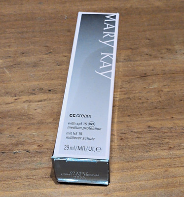 Mary Kay CC Cream Creme Light-to-Medium mit LSF 15 UVA 29 ml
