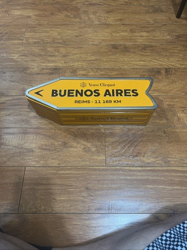 Veuve Clicquot Destination Arrow Tin Champagne Box Buenos Aires Argentina
