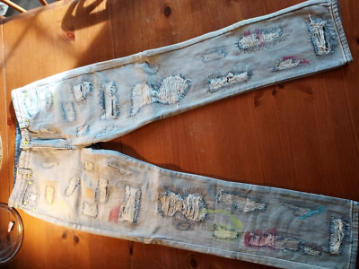 Jean ENDLESS Brodé Vert – Taille 32, Coupe Droite, Style Délavé Et Détruit