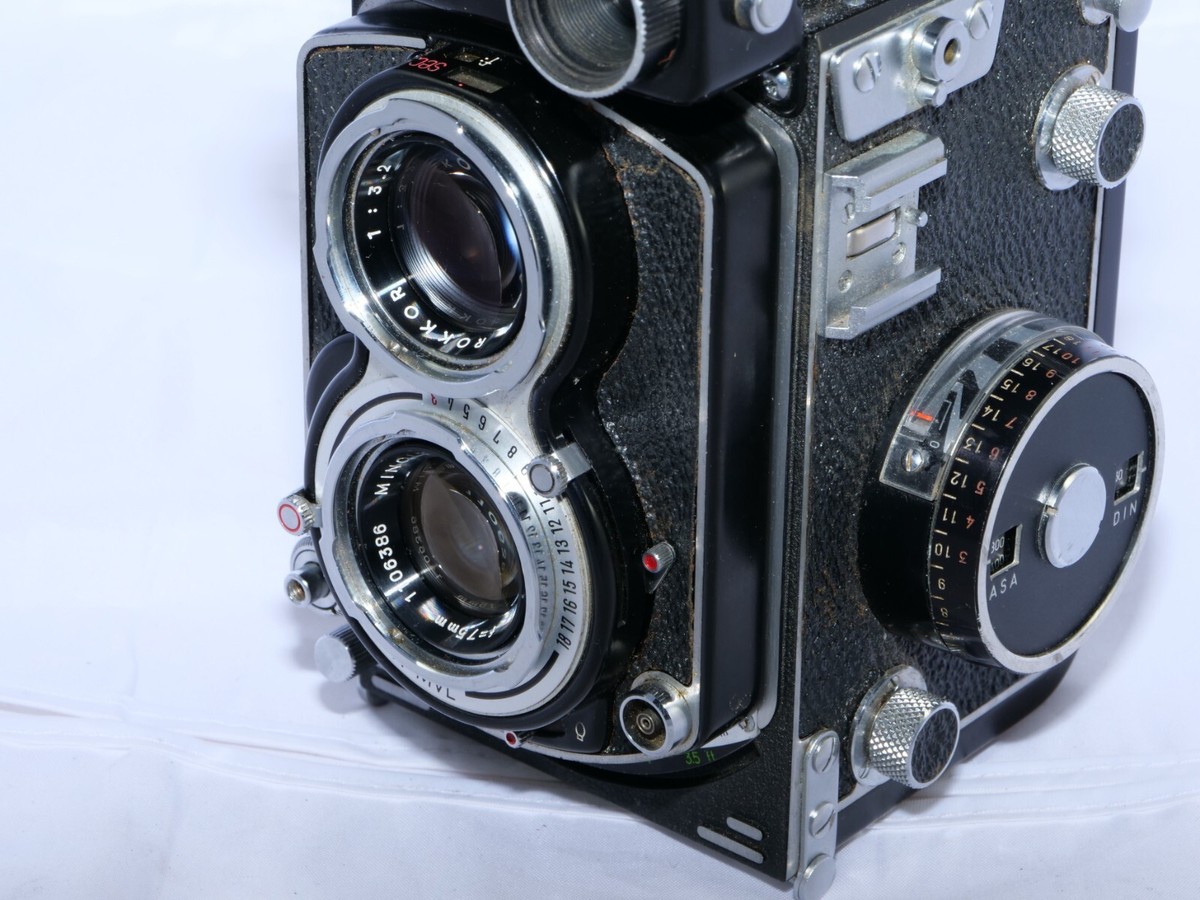 Minolta Autocord CDS II TLR 120 Film Camera with Meter. Case