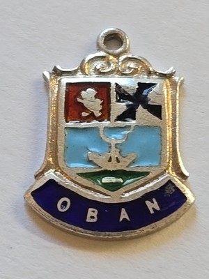 Sterling Silber ~ OBAN Charm ~ Silber Travel Shield Emaille ~ VINTAGE