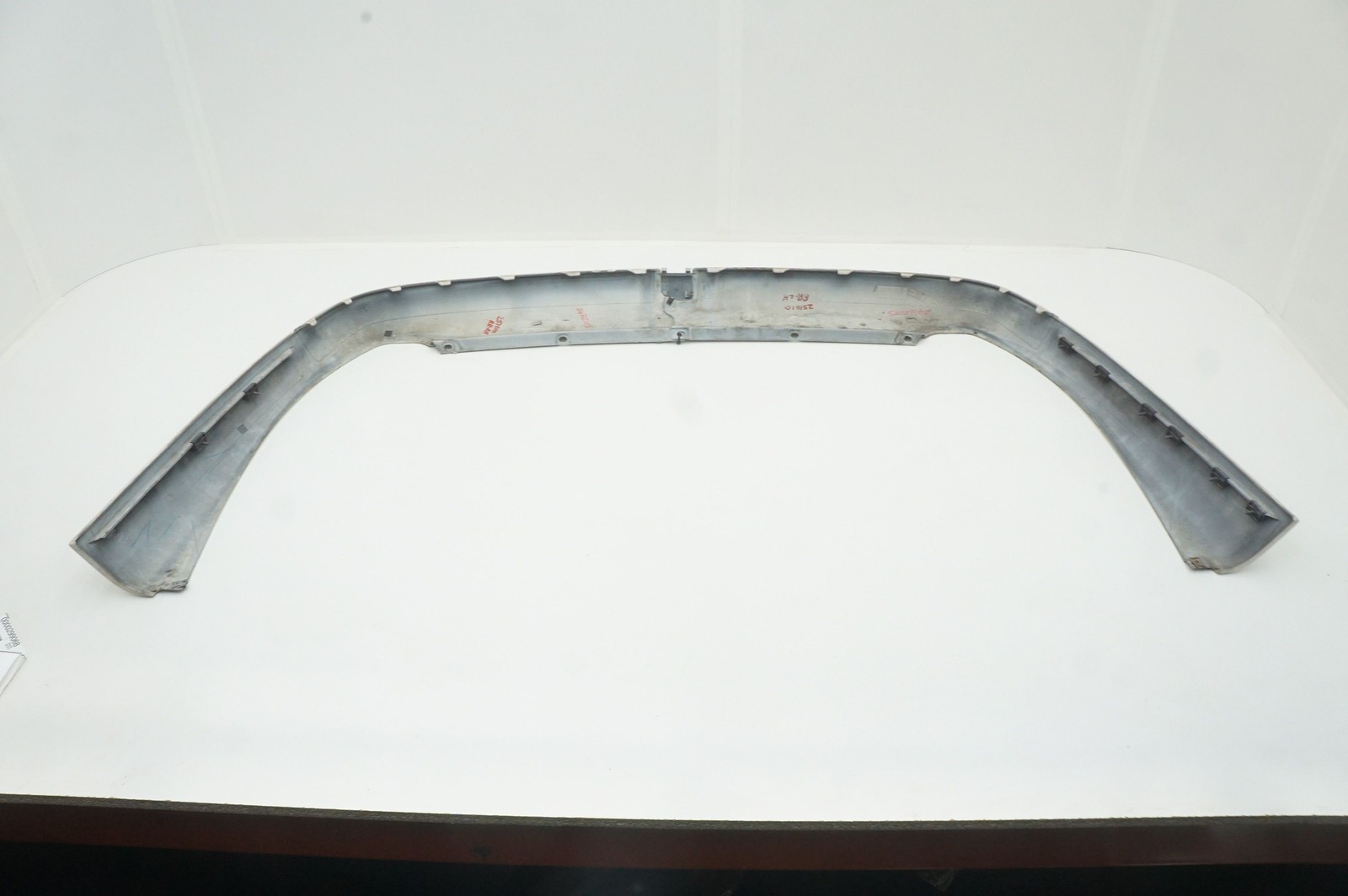 Set Rear Bumper Cover Lower Bottom Trim Panel White Rolls Royce Phantom Vii 2006