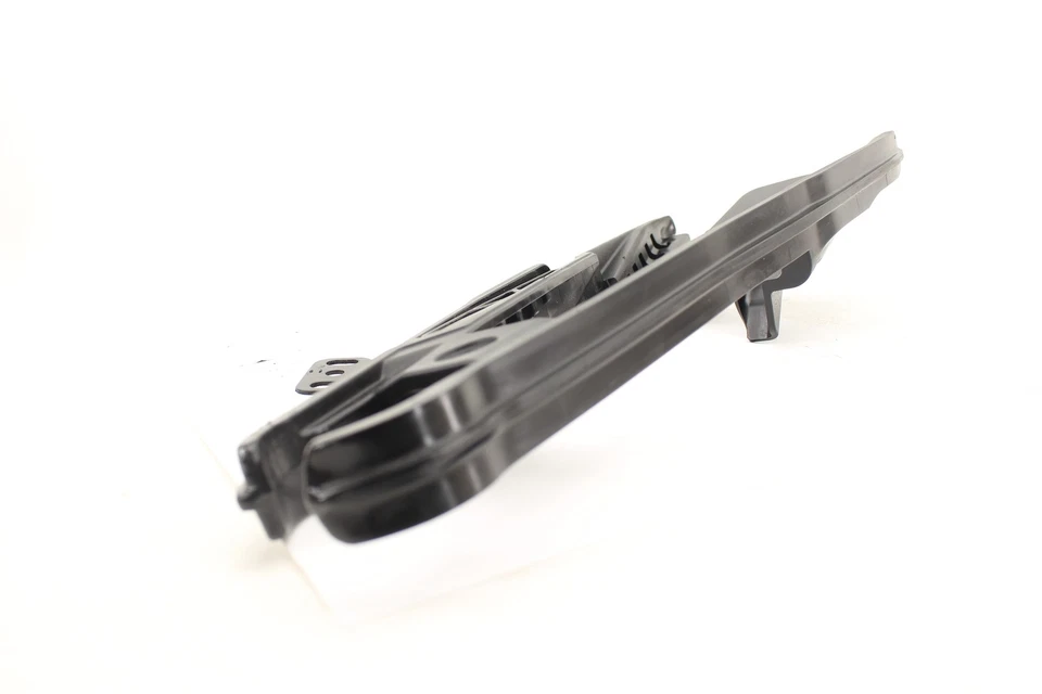 2024 TRIUMPH TRIDENT 660 OEM SWINGARM CHAIN BUFFER SLIDER GUIDE - Image 4 of 4