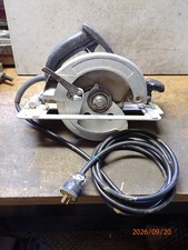 VINTAGE BLACK AND DECKER B&D SUPER SAWCAT MODEL 987  7-1/4 CIRCULAR SAW