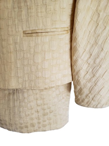 VINTAGE - CHRISTIAN DIOR - TEXTURED SKIRT SUIT WITH CRYSTAL BUTTONS SZ. 16 - Picture 3 of 9