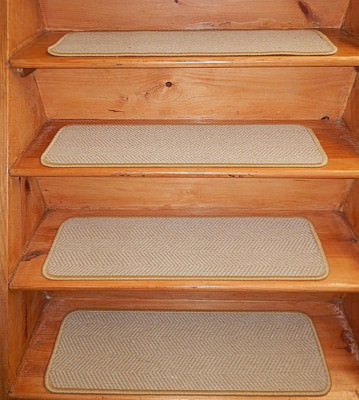 14  Step 9'' x 30'' + 1 Landing  32'' x 30'' Tufted carpet Wool Stair Treads. 