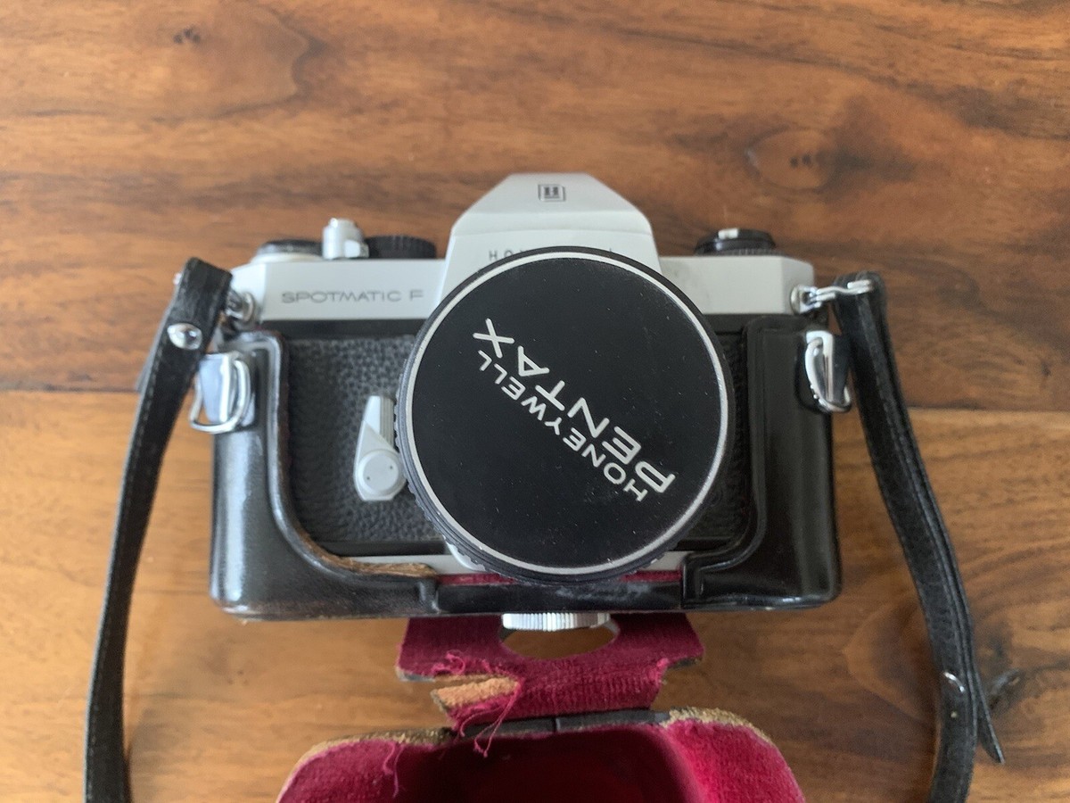 Honeywell Pentax Spotmatic SP 1000 Film Camera w/ 55mm 1.8 Lens