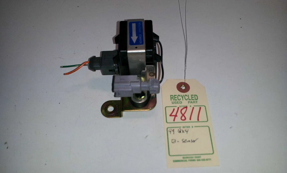 1999 Infiniti QX4 Deceleration G-Sensor OEM 47930 1W300 #4811 - Image 4 of 4