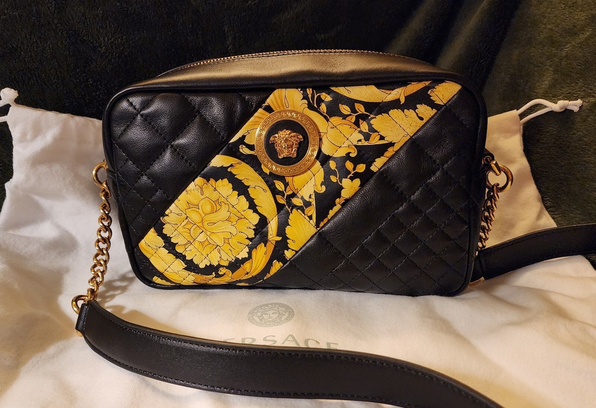 NWT Authentic Versace Black Signature Quilted Lamb Leather  display picture 3
