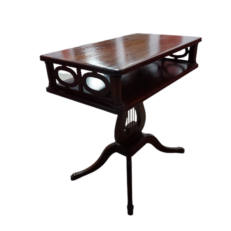 Duncan Phyfe Madera Lira Arpa Lateral/Mesa de Acento - Pies de Garra de Latón (JUEGO 2) Foto 2 de 4