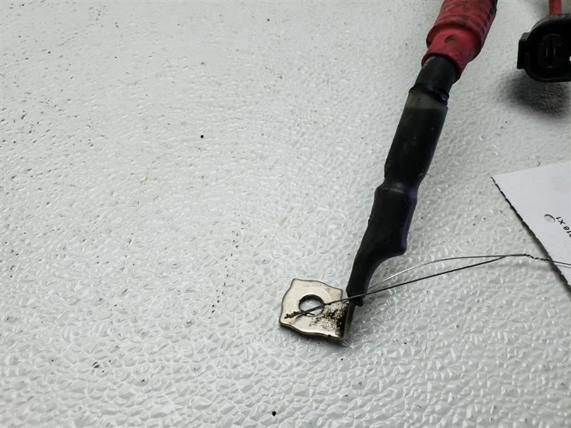 BMW X1 2018 cable de batería positivo línea de cableado OEM 8 677 251 Foto 4 de 4