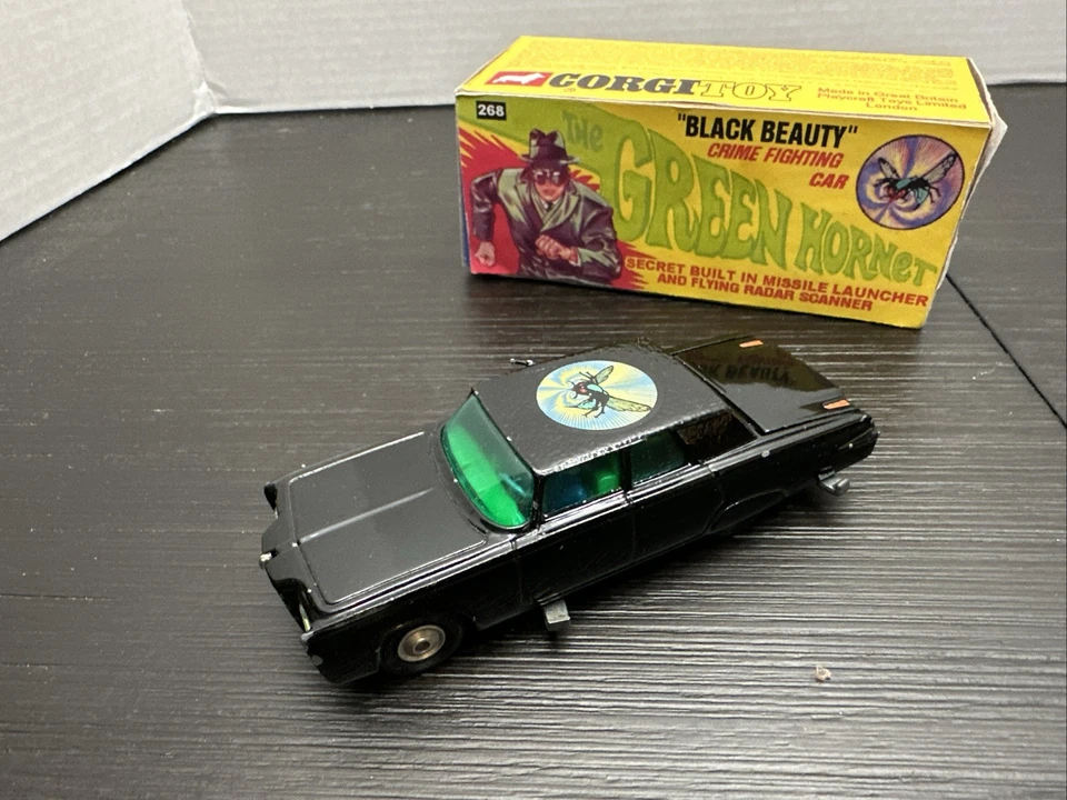 Corgi 268 Green Hornet's Black Beauty Nice w/ Spinner Vintage Read??? - Image 3 of 4