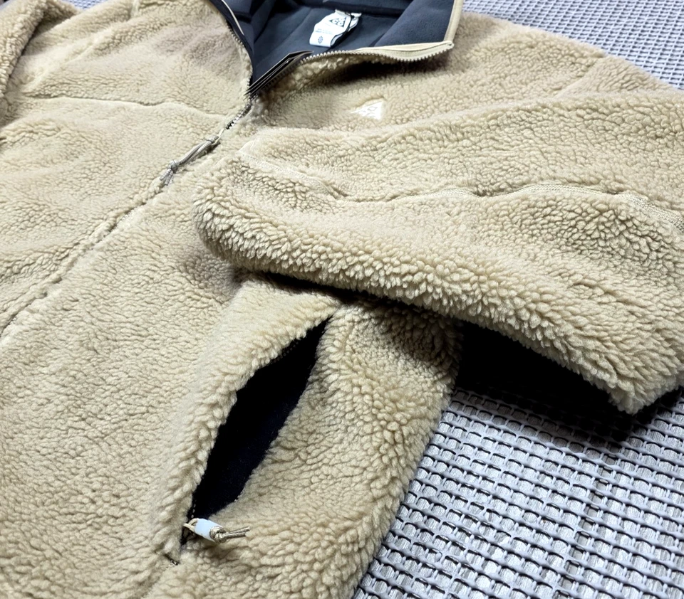 Nike Jacket Mens L Beige ACG Canwell Glacier Therma-FIT ADV Windproof Zip Fleece - Image 4 of 4