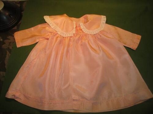 Vêtements de poupée bébé vintage 18-20"~❤️~ Robe pêche soyeuse #063 - Photo 1 sur 3