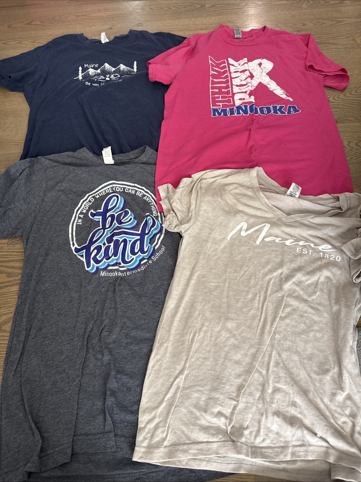 Womens Top, T-Shirt LOT Of 4 Size Small