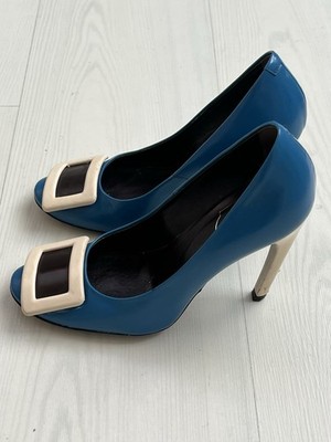 Roger Vivier schöne Trompeten Pumps Leder blau weiß Größe 37
