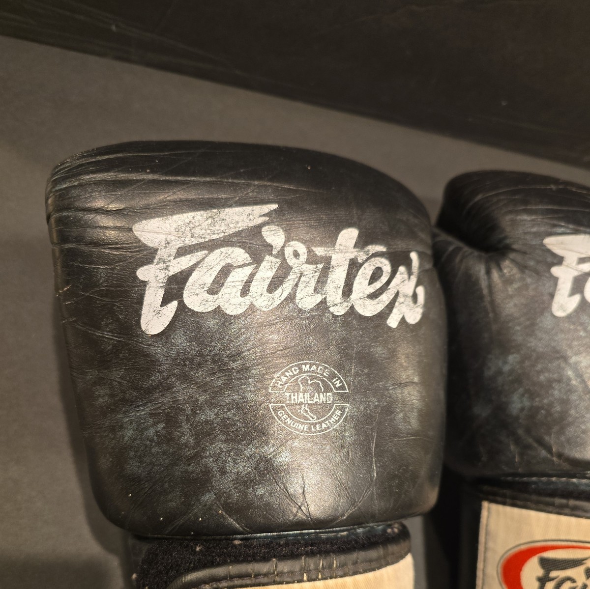 Fairtex Gloves 16 Oz Black Muay Thai Boxing Sparring Training