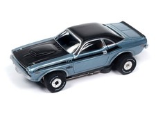 AUTO WORLD CLASS OF 1970 70' Dodge Challenger T/A POLY BLUE SLOT CAR THUNDERJET