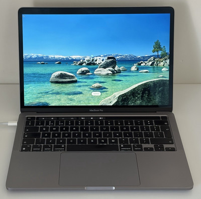 2020 Apple MacBook Pro mit M1 Chip 13 Zoll, 16GB RAM, 256GB SSD Speicher