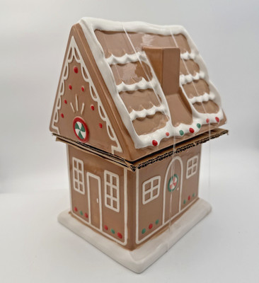 Holiday Time   Gingerbread House Cookie Jar Earthenware   New Factory Sealed