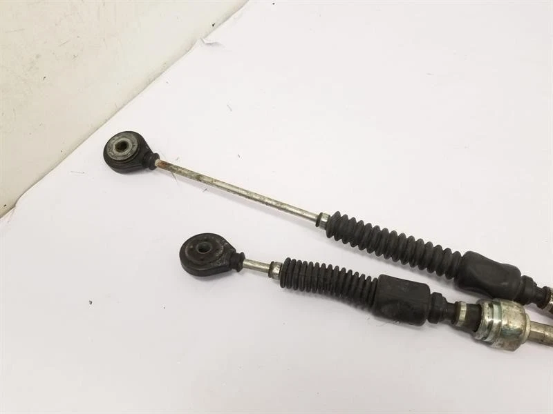 Toyota Yaris 2020 palanca de cambios + surround manual desconocido Foto 4 de 4