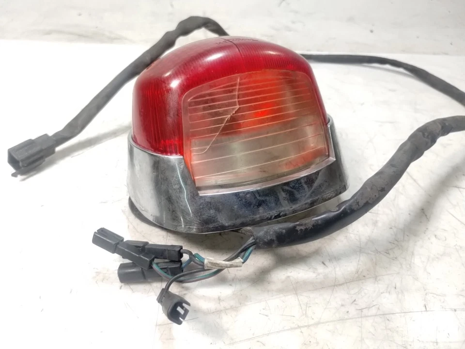 Luz de freno trasera Triumph Speedmaster 2005 lámpara luz trasera lente grieta Foto 2 de 4