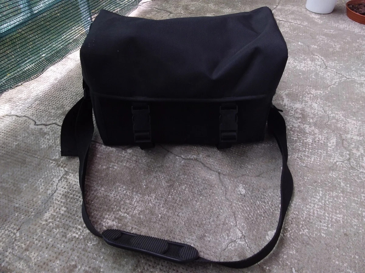 Sac bandouliere outlet annee 90