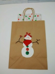 christmas gift bolsas and tissue paper