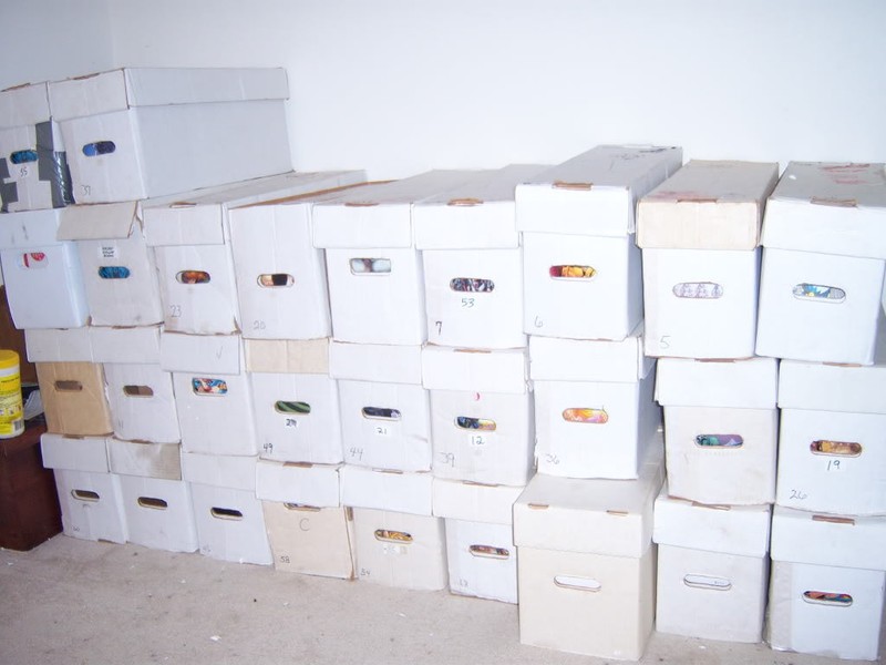 1 bulk box Lot 100 DC comics  NO duplication free shipping bags & boards