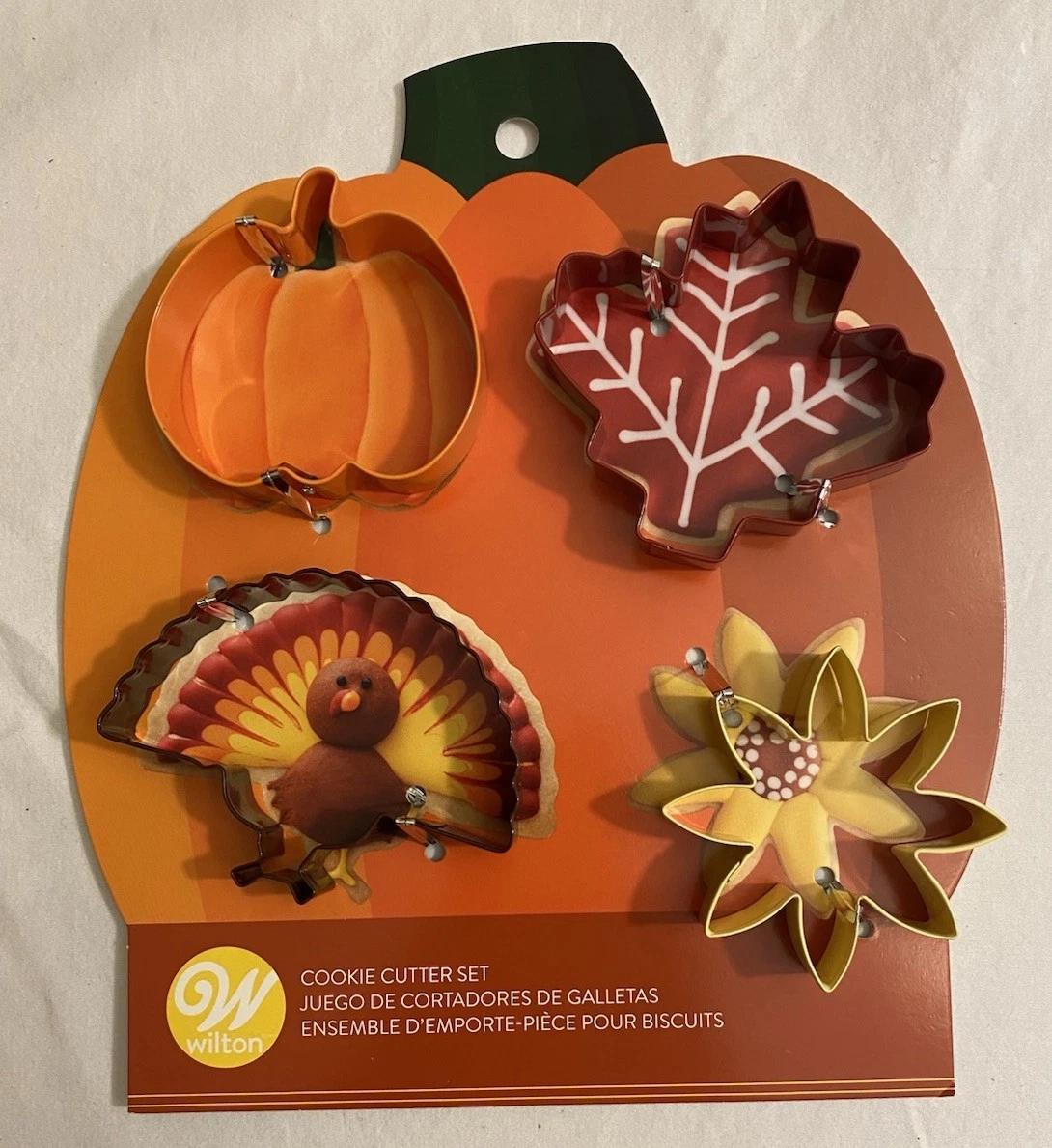 Wilton Colorful Metal Autumn 4 Cookie Cutters Fall Turkey Leaf Sunflower Pumpkin