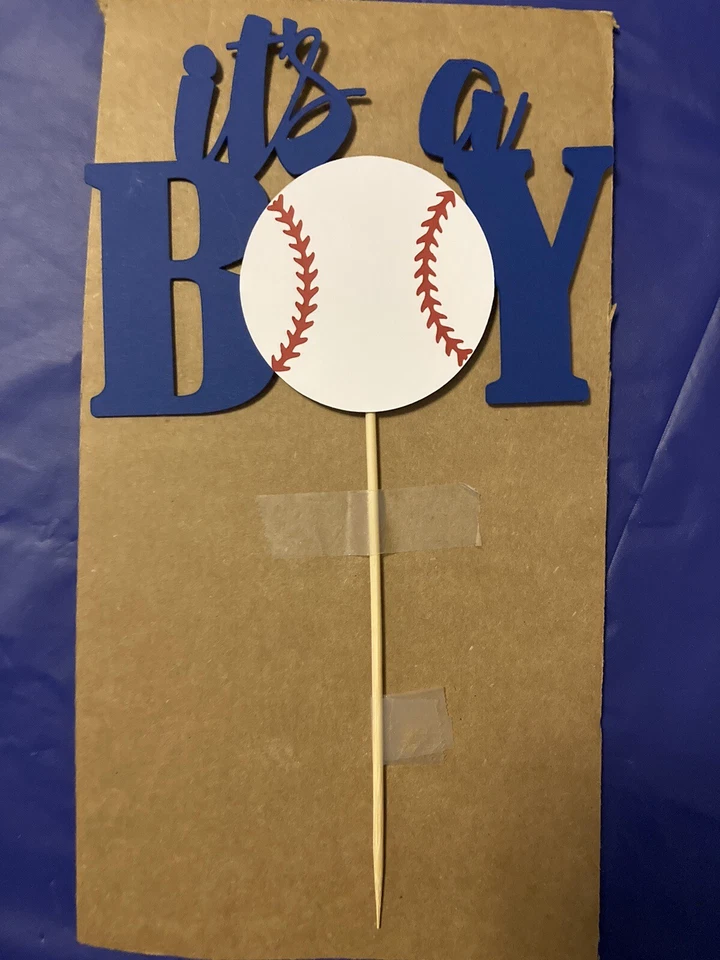 Tema de béisbol It’s A Boy Cake Topper y 22 Cupcake Toppers Foto 2 de 4