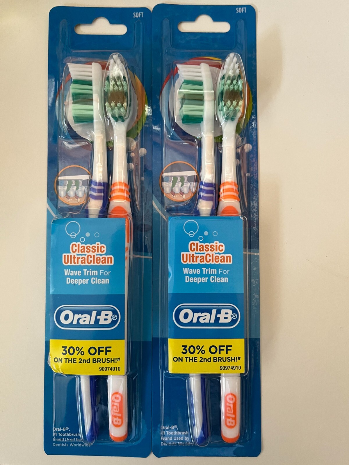 Oral-B Classic Ultra Clean WaveTrim Deeper Clean Toothbrush (( SOFT )) 4 Brushes