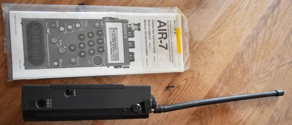 Sony Air-8 PSB AIR FM AM 4-Bands Scanner Radio aus Nachlass - Bild 2 von 4