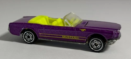 1995 Vintage Hot Wheels '65 MUSTANG Convertible PURPLE Double Barrel Set